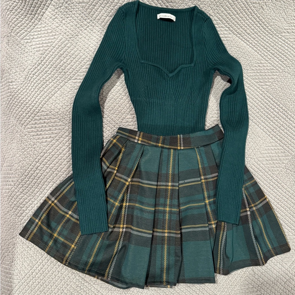 Green Ribbed Sweater and Plaid Skirt Set